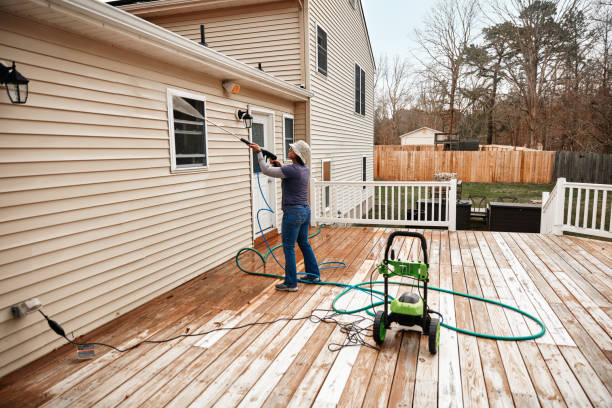 Why Choose Our Certified Pressure Washing Experts for Your Project Needs in Oakland, FL?